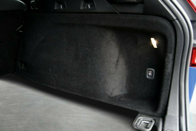 volvo-v60-plug-in-petrol-2020-big-33