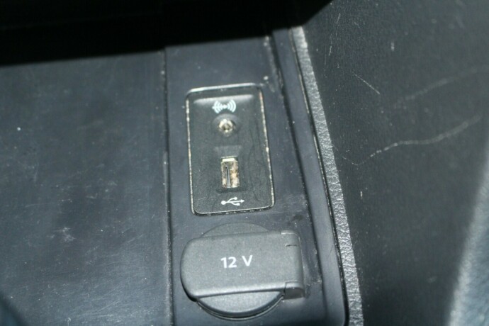 volkswagen-caddy-maxi-diesel-2019-big-18