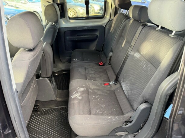 volkswagen-caddy-maxi-diesel-2011-big-10