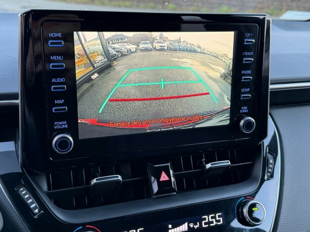 toyota-corolla-elektrisitetbensin-2020-big-12