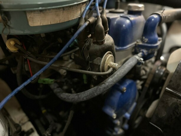 toyota-carina-bensin-1980-big-49