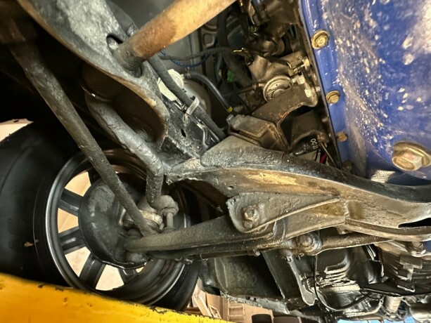 toyota-carina-bensin-1980-big-61