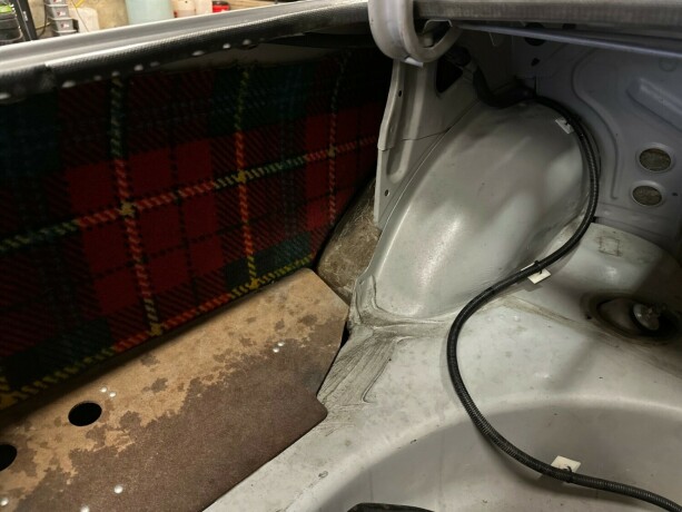 toyota-carina-bensin-1980-big-42