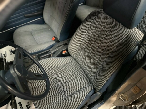 toyota-carina-bensin-1980-big-21