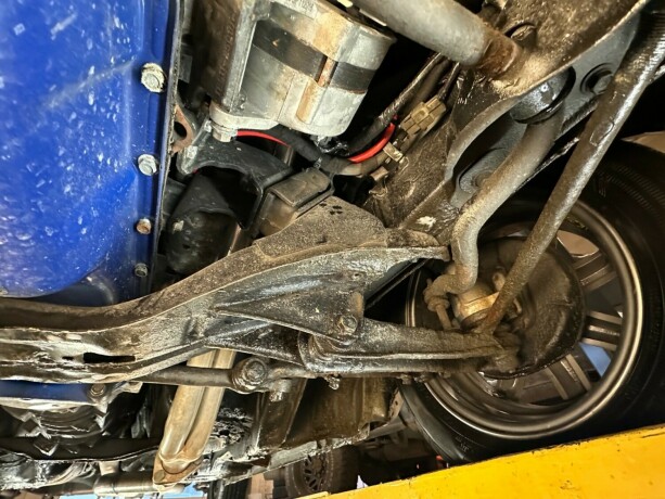 toyota-carina-bensin-1980-big-62