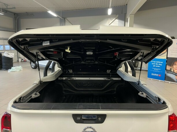 nissan-navara-diesel-2018-big-27