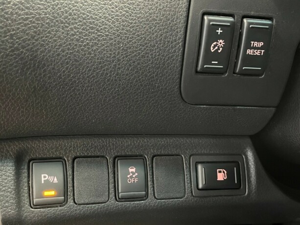 nissan-navara-diesel-2018-big-36