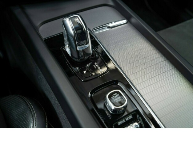 volvo-xc-60-elektrisitetbensin-2019-big-15