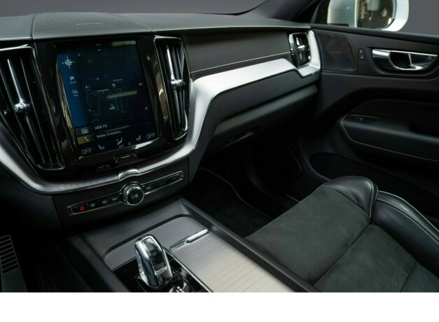 volvo-xc-60-elektrisitetbensin-2019-big-14