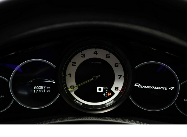 porsche-panamera-elektrisitetbensin-2019-big-16