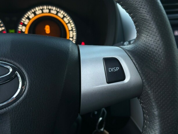 toyota-auris-diesel-2011-big-22