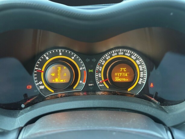 toyota-auris-diesel-2011-big-26