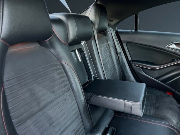 mercedes-benz-cla-bensin-2015-big-12