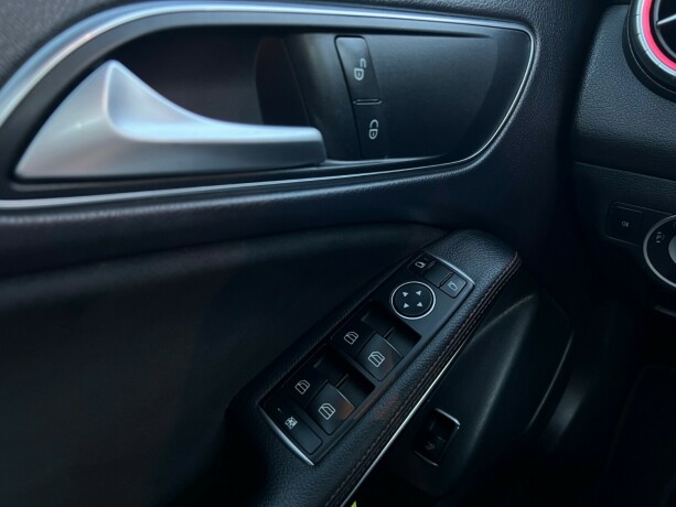 mercedes-benz-cla-bensin-2015-big-19