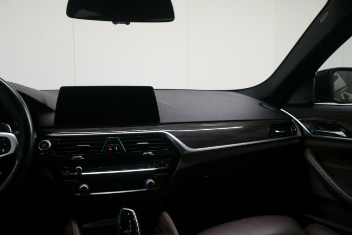 bmw-5-serie-bensin-2018-big-20