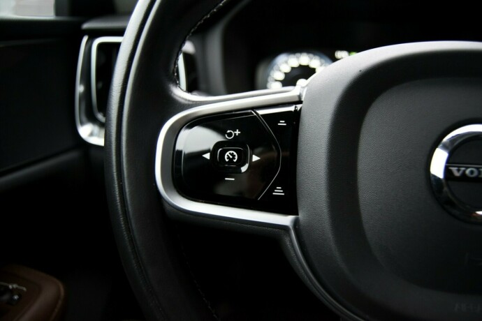 volvo-v60-plug-in-petrol-2020-big-11