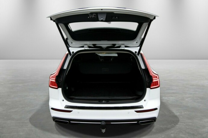 volvo-v60-plug-in-petrol-2020-big-28