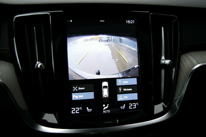 volvo-v60-plug-in-petrol-2020-big-24