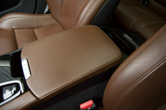 volvo-v60-plug-in-petrol-2020-big-18