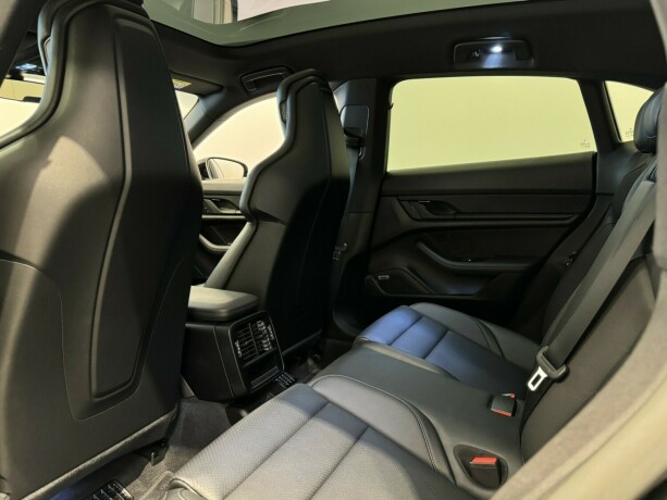 porsche-taycan-elektrisitet-2023-big-14