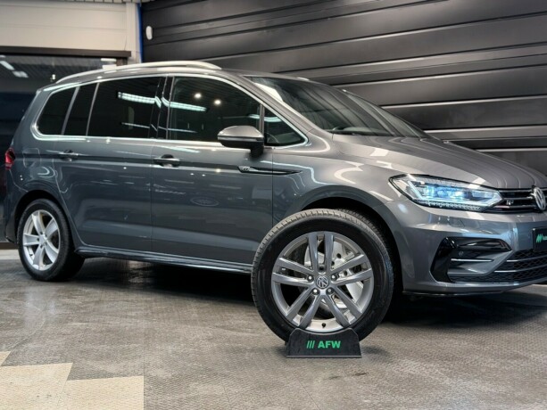 volkswagen-touran-bensin-2017-big-27