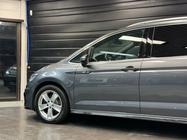 volkswagen-touran-bensin-2017-big-7