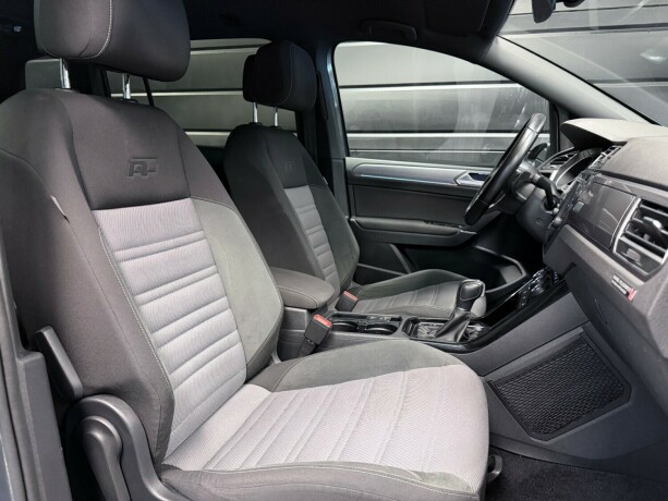 volkswagen-touran-bensin-2017-big-15