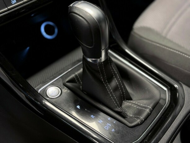 volkswagen-touran-bensin-2017-big-20