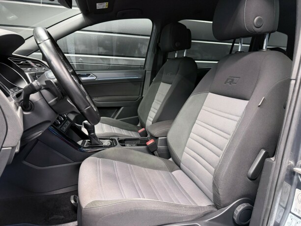 volkswagen-touran-bensin-2017-big-12