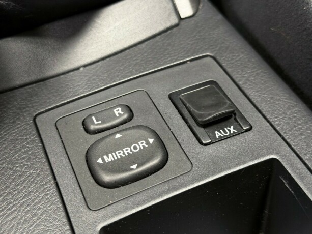 toyota-rav4-bensin-2011-big-21