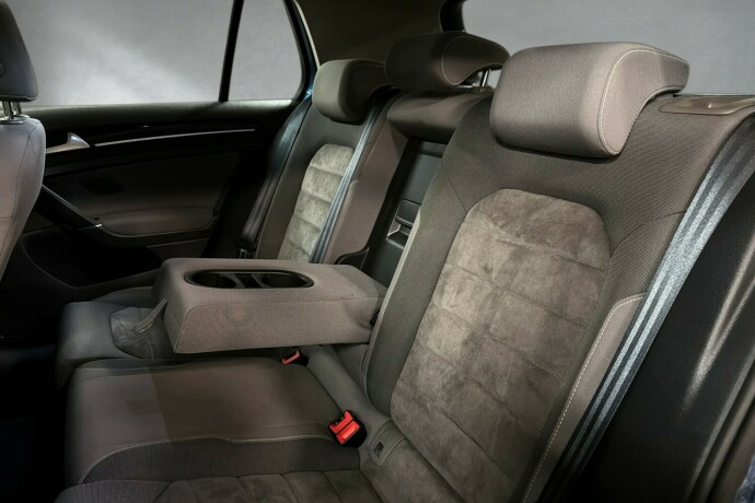 volkswagen-golf-bensin-2016-big-17