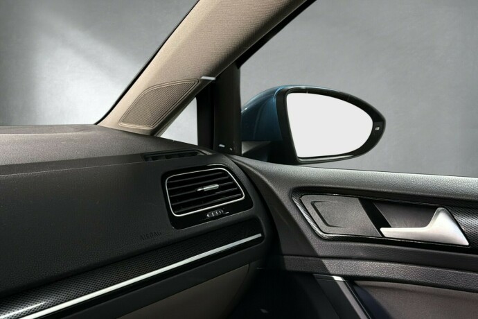 volkswagen-golf-bensin-2016-big-15