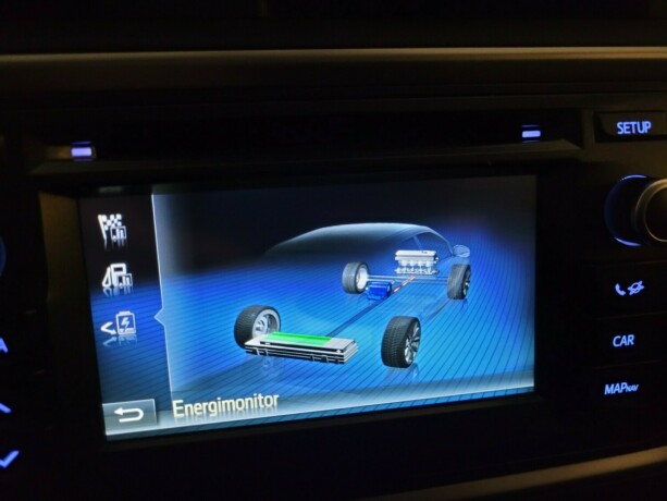 toyota-auris-elektrisitetbensin-2014-big-24