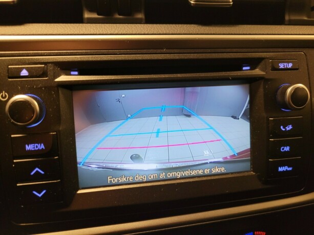 toyota-auris-elektrisitetbensin-2014-big-21