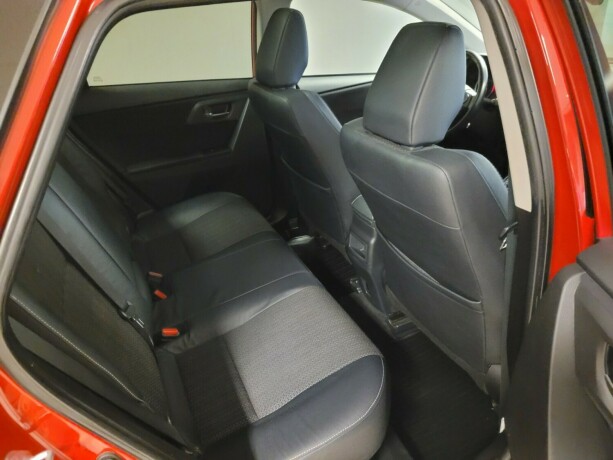 toyota-auris-elektrisitetbensin-2014-big-13