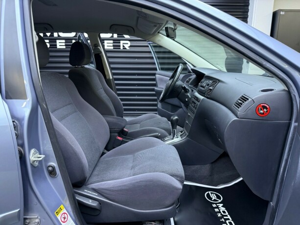 toyota-corolla-bensin-2004-big-20