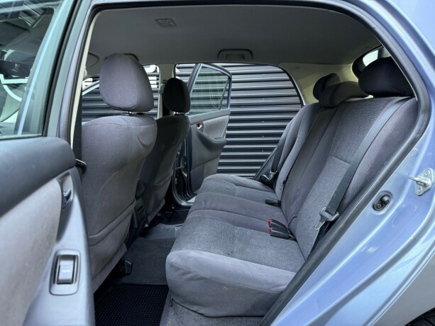 toyota-corolla-bensin-2004-big-21