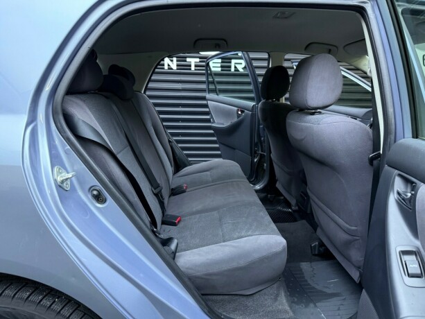 toyota-corolla-bensin-2004-big-22