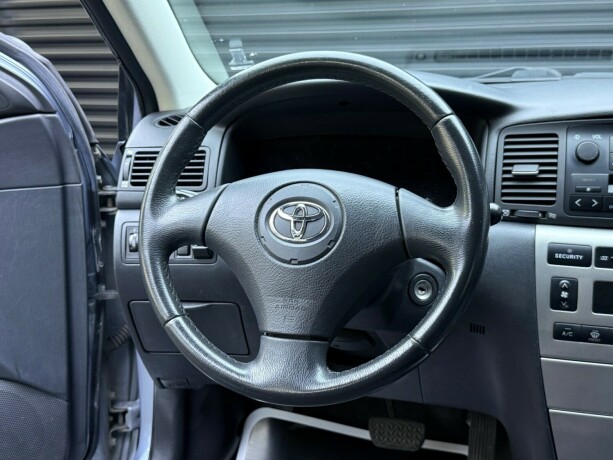 toyota-corolla-bensin-2004-big-12