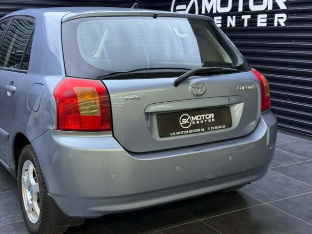 toyota-corolla-bensin-2004-big-5