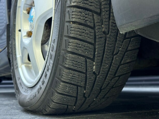 toyota-corolla-bensin-2004-big-8