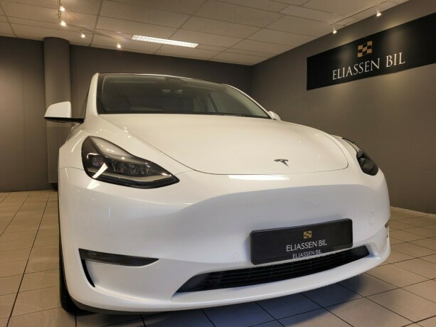 tesla-model-y-elektrisitet-2022-big-8