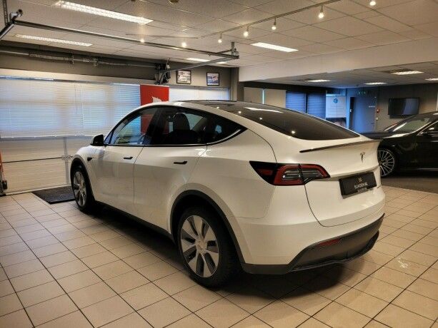 tesla-model-y-elektrisitet-2022-big-6