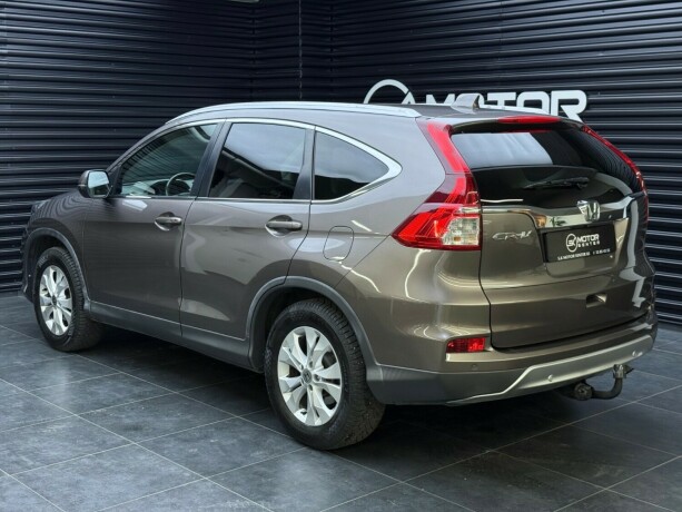 honda-cr-v-bensin-2016-big-1