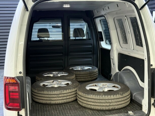 volkswagen-caddy-maxi-diesel-2018-big-30