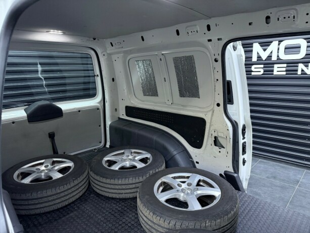 volkswagen-caddy-maxi-diesel-2018-big-28