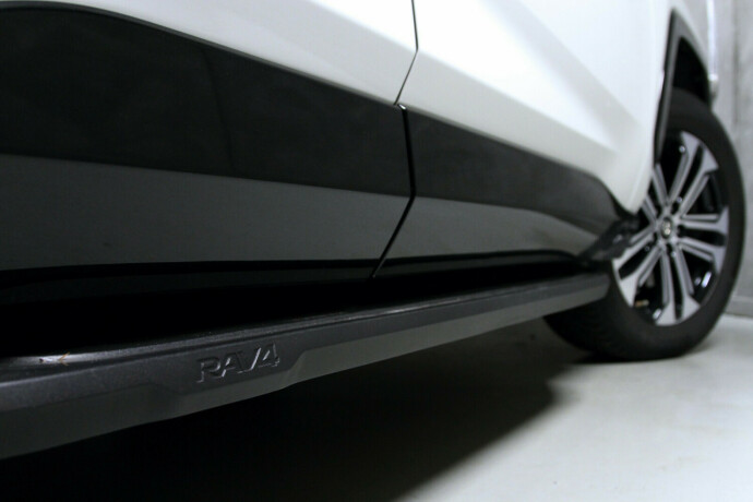 toyota-rav4-elektrisitetbensin-2019-big-25