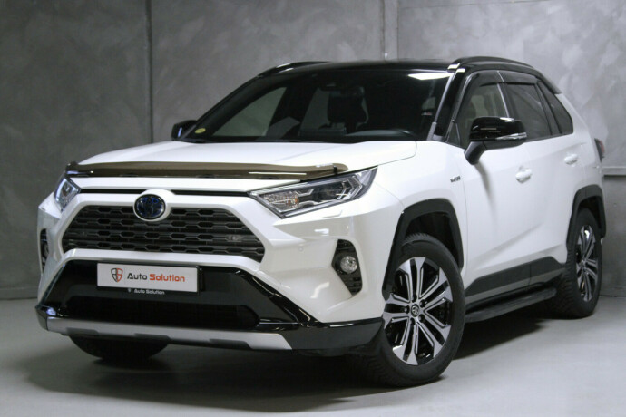 toyota-rav4-elektrisitetbensin-2019-big-0