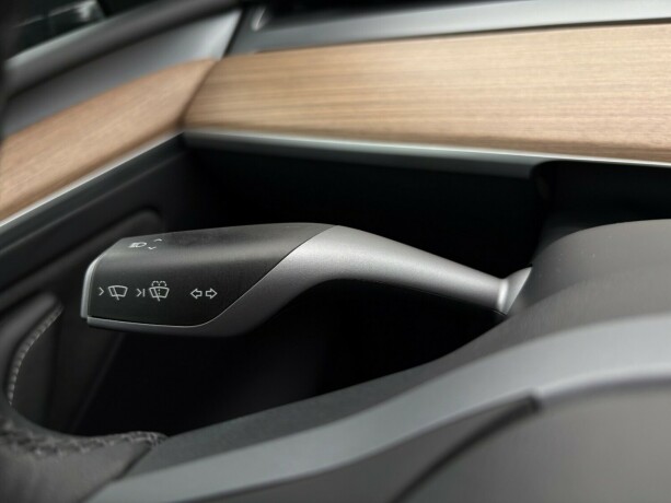 tesla-model-y-elektrisitet-2023-big-17