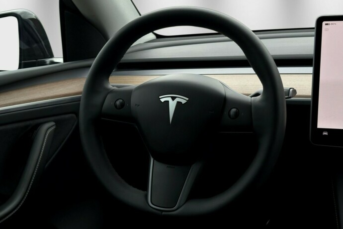 tesla-model-y-elektrisitet-2023-big-16